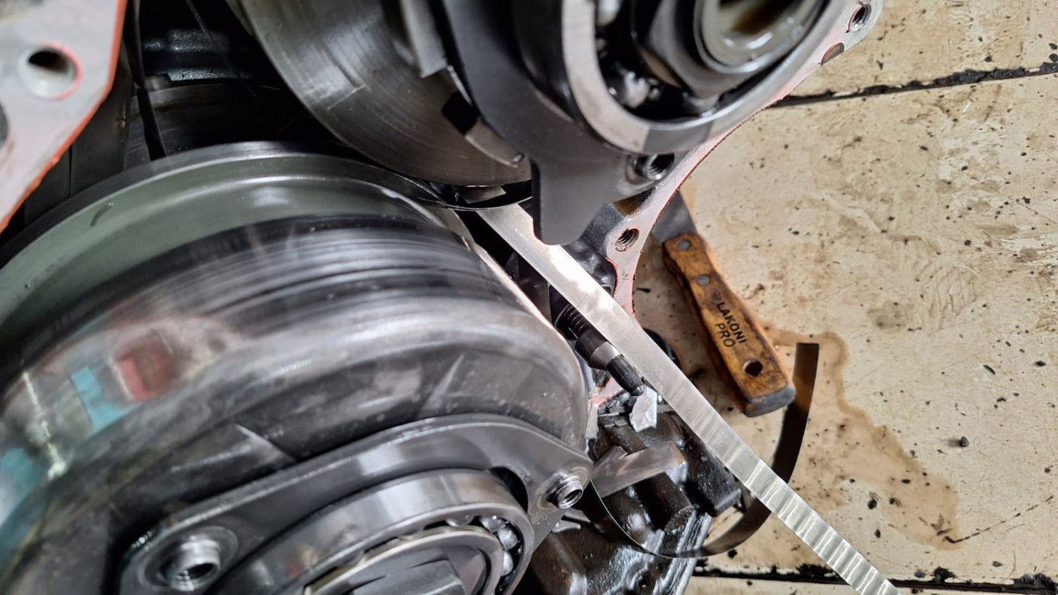 transmisi matic, Dual Clutch Transmission, kickdown, AT konvensional, Sering Bejek Gas Mobil Mendadak Bikin Transmisi Matik Cepat Rusak?
