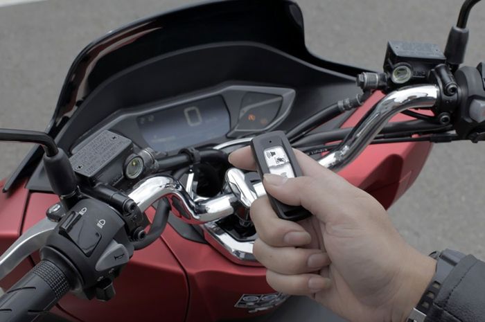 Honda Smart Key Card, sistem keyless, Keyless Motor Honda, Sinyal Keyless Error, Keyless Lemah, Terungkap, Ini Penyebab Sinyal Remot Keyless Motor Bisa Lemah di Lokasi-lokasi Berikut