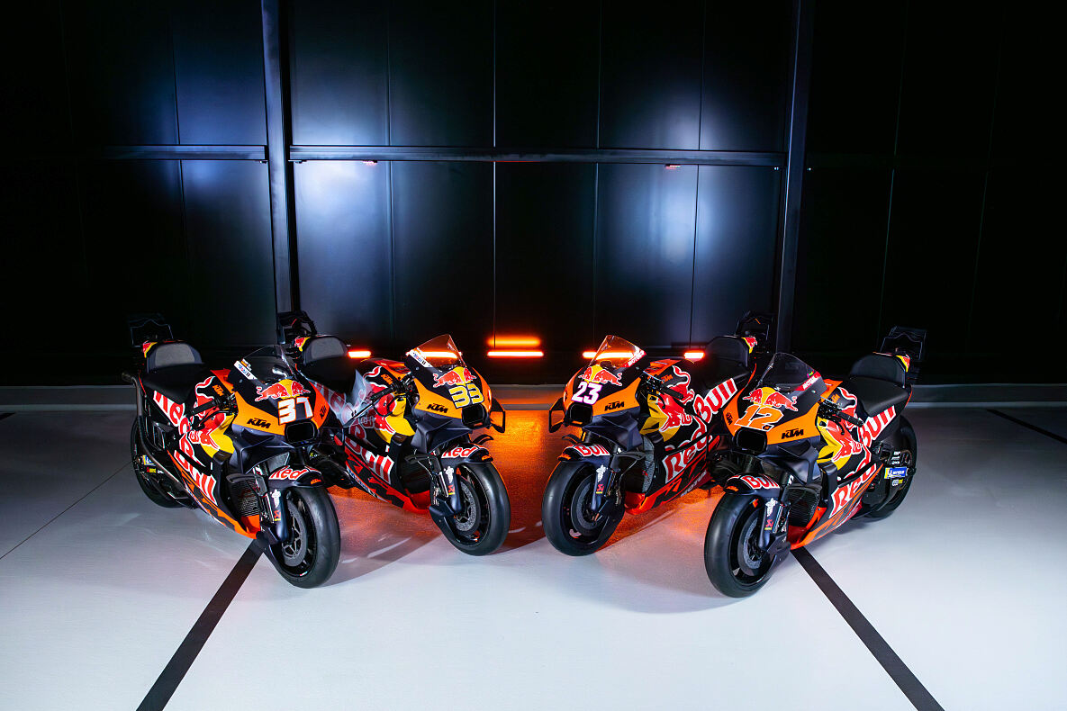 ktm motogp, tim KTM, MotoGP 2025, Tim KTM MotoGP Jajal Mesin 850 Cc Terbaru, Suara Masih Beringas