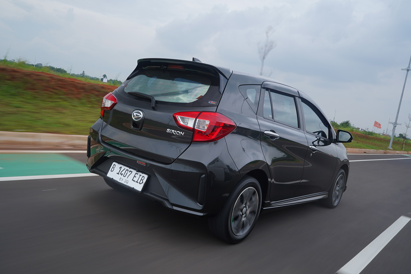 mudik, mobil baru, daihatsu, hatchback, daihatsu sirion, Hatchback Lega Buat Jarak Jauh, Segini Konsumsi BBM Daihatsu Sirion