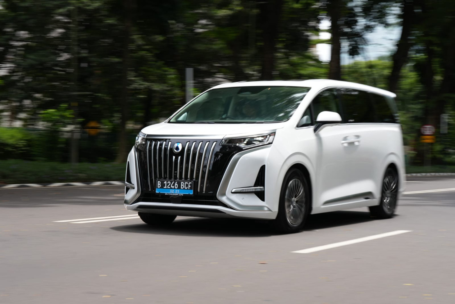 XPeng, Denza D9, denza, Xpeng X9, Punya Bodi Bongsor, Keiritan XPENG X9 Vs Denza D9 Boleh Diadu