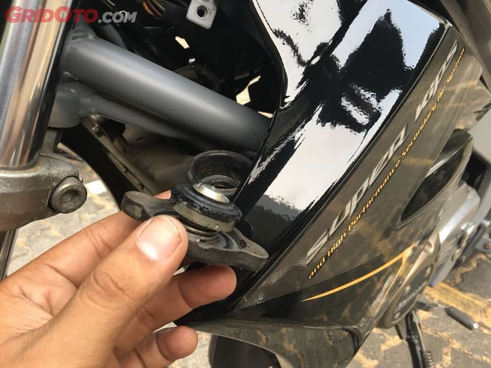 motor bekas, radiator motor, tutup radiator, ciri tutup radiator motor rusak, ciri tutup radiator rusak, tutup radiator motor, Ternyata Ini Ciri-ciri Tutup Radiator Di Motor Bekas Sudah Rusak