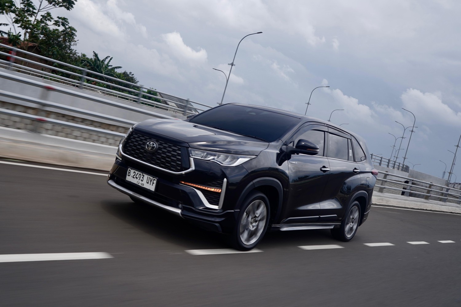 bengkel resmi, biaya servis, Toyota Kijang Innova Zenix Hybrid, 2026, Biaya Servis Toyota Kijang Innova Zenix Hybrid di Bengkel Resmi