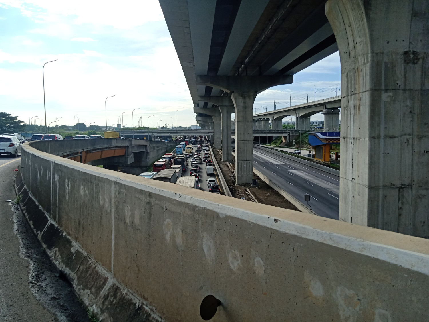 lebaran, mudik, mudik lebaran, jalan tol, tol fungsional, Mudik Lebaran 2026, Lewat Gratis, Ini 6 Tol Fungsional yang Dibuka Saat Mudik Lebaran 2026