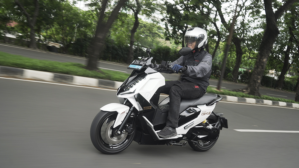 baterai, usia baterai, alva, Alva Cervo, Pabrikan Sebut Selama Ini Usia Pakai Baterai Motor Listrik ALVA Cervo