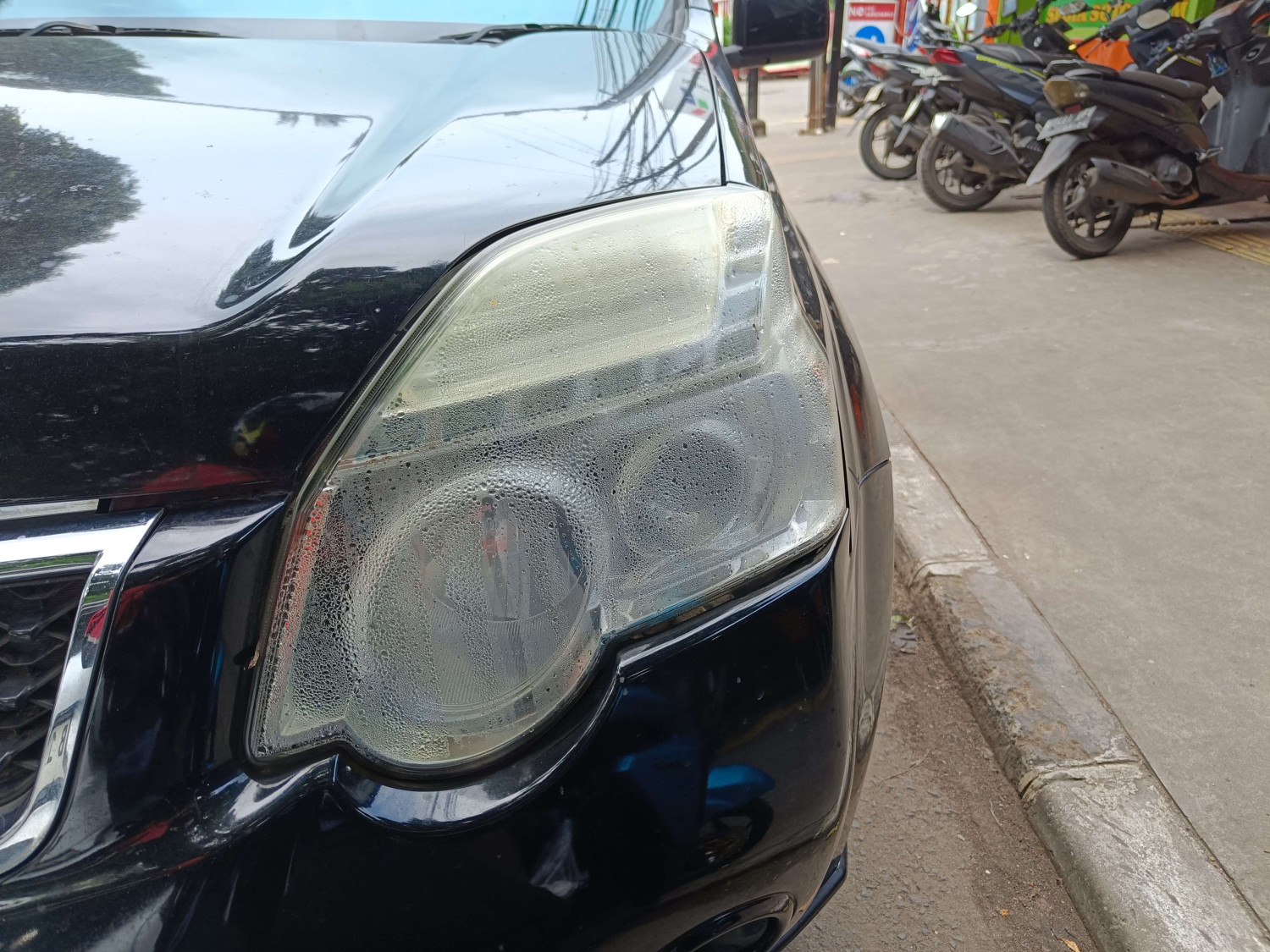 lampu mobil, mobil bekas, mika lampu, cara mencegah mika lampu jadi buram, cara mencegah mika lampu jadi menguning, mika lampu mobil, cara mencegah mika lampu kusam, Biar Nggak Kusam, Begini Cara Cegah Mika Lampu Mobil Bekas Tetap Bening