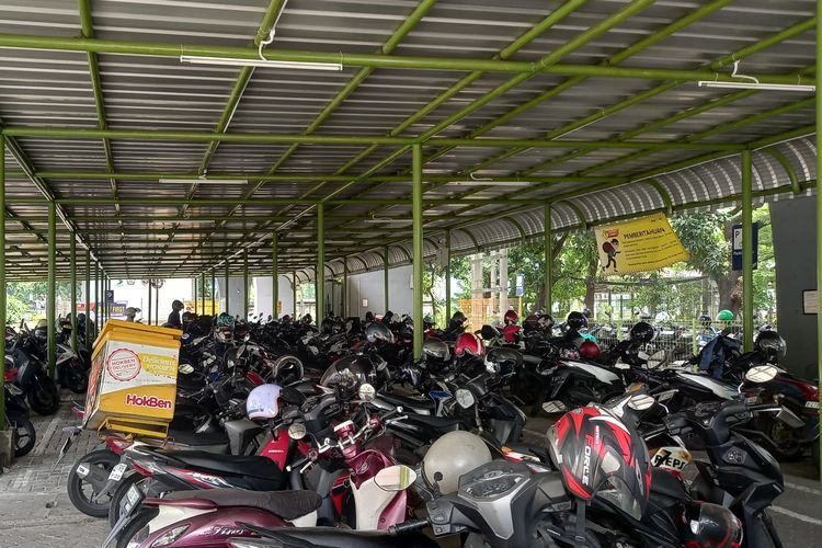tarif parkir, Tarif Parkir Jakarta, Parkir Jakarta, Tarif Parkir Termahal, Tarif Parkir Tangerang, Tiga Kali Lipat Dari Jakarta, Tarif Parkir Termahal di Indonesia Justru Dipegang Kabupaten Ini