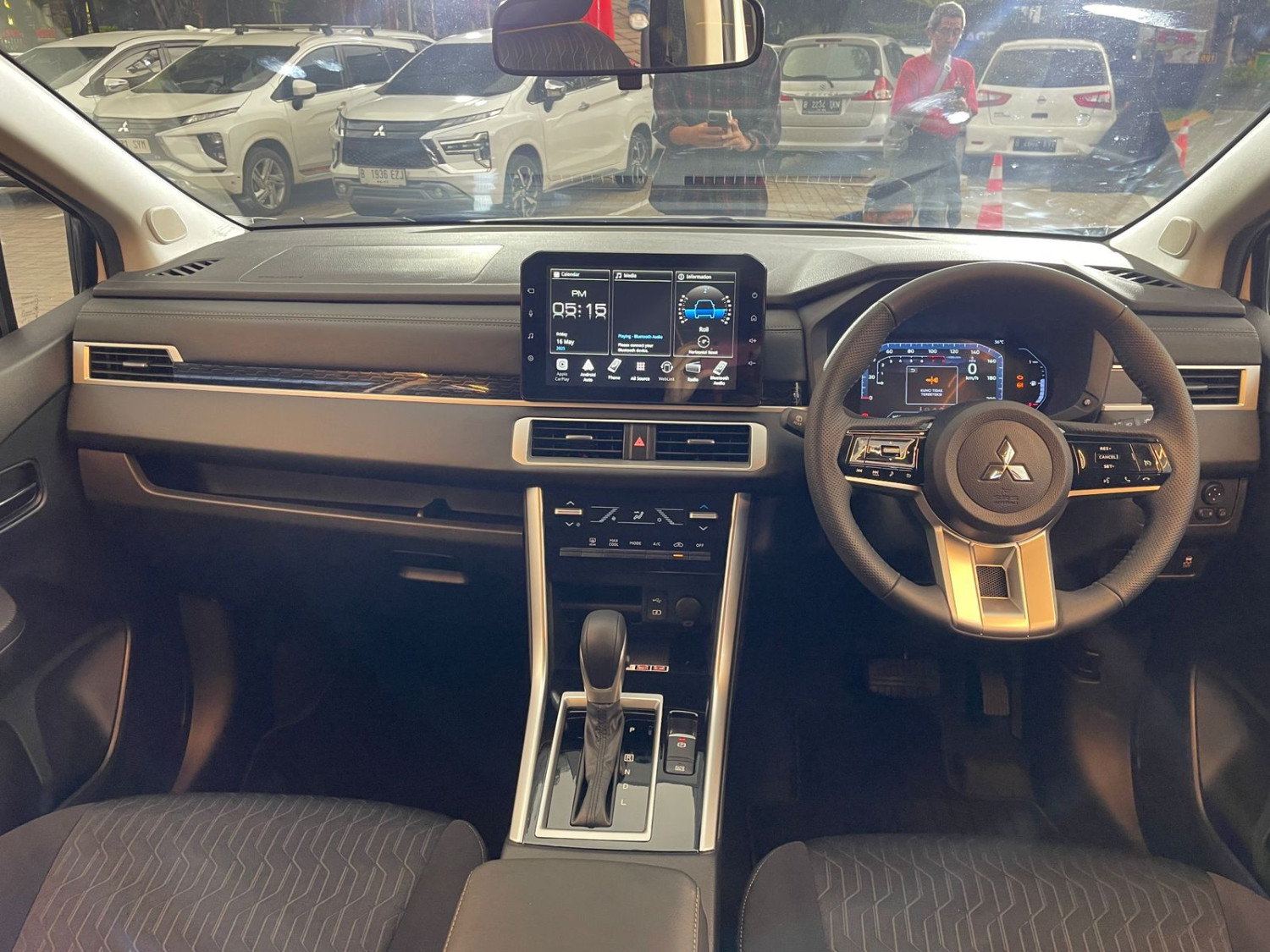 sinar matahari, debu, dashboard, kusam, interior cleaner, Dashboard Mobil Jadi Kusam Karena Sering Dijemur, Ini Solusinya