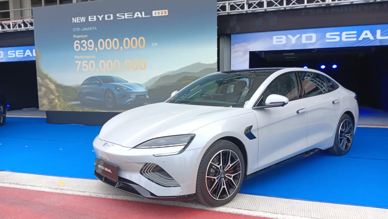 BYD Indonesia, Penjualan BYD, Mobil Pionir BYD, Mobil Pertama BYD Indonesia, Curhatan BYD Dua Tahun Coba Peruntungan Dagang di Indonesia, Ini Hasilnya