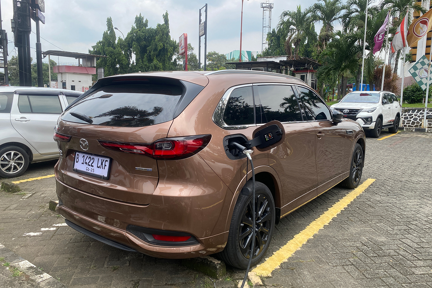 mobil baru, mazda, phev, mazda cx-80, kaleidoskop 2025, Kaleidoskop 2025, SUV Mazda Paling Asyik Jalan 70 KM Tanpa Bensin