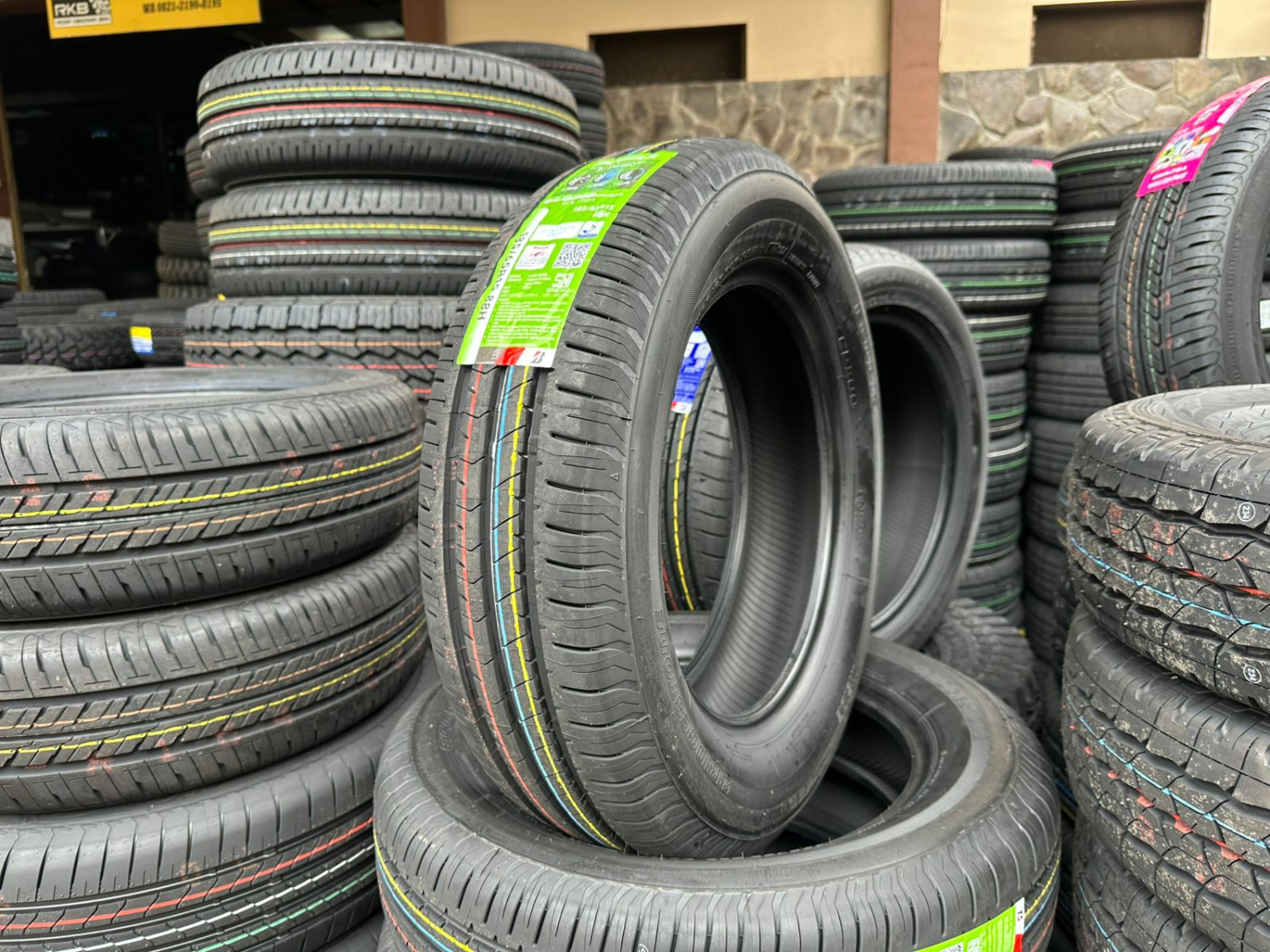 ban mobil, bridgestone, ban bridgestone, pabrik bridgestone, Jarang yang Tahu, 95 Persen Ban Bridgestone di Indonesia Ternyata Buatan Lokal