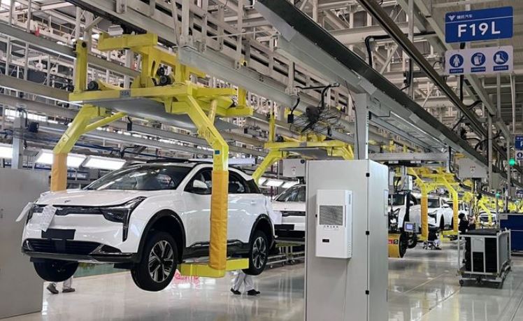 industri otomotif, PPnBM, insentif, Menko Perekonomian, Industri Otomotif Harap-harap Cemas, Tahun 2026 Bakal Puasa Insentif?