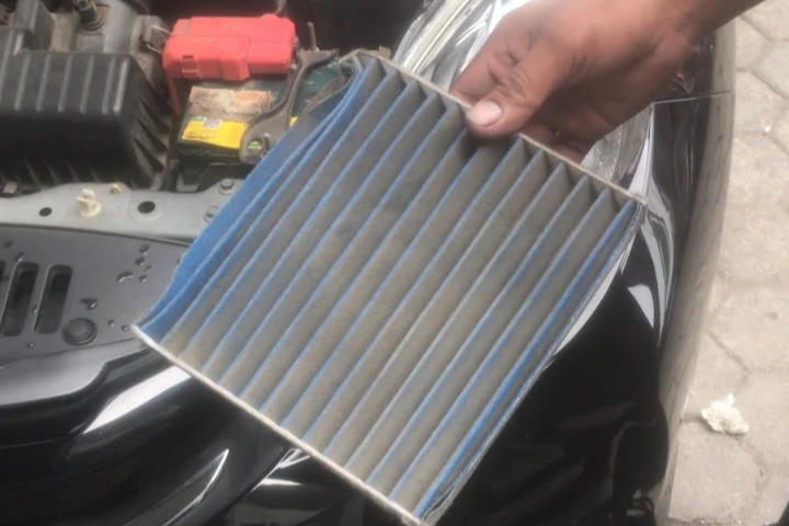 mobil, udara, rutin, filter, Simak Manfaat Ganti Filter AC Mobil dan Jadwal Pengantiannya!