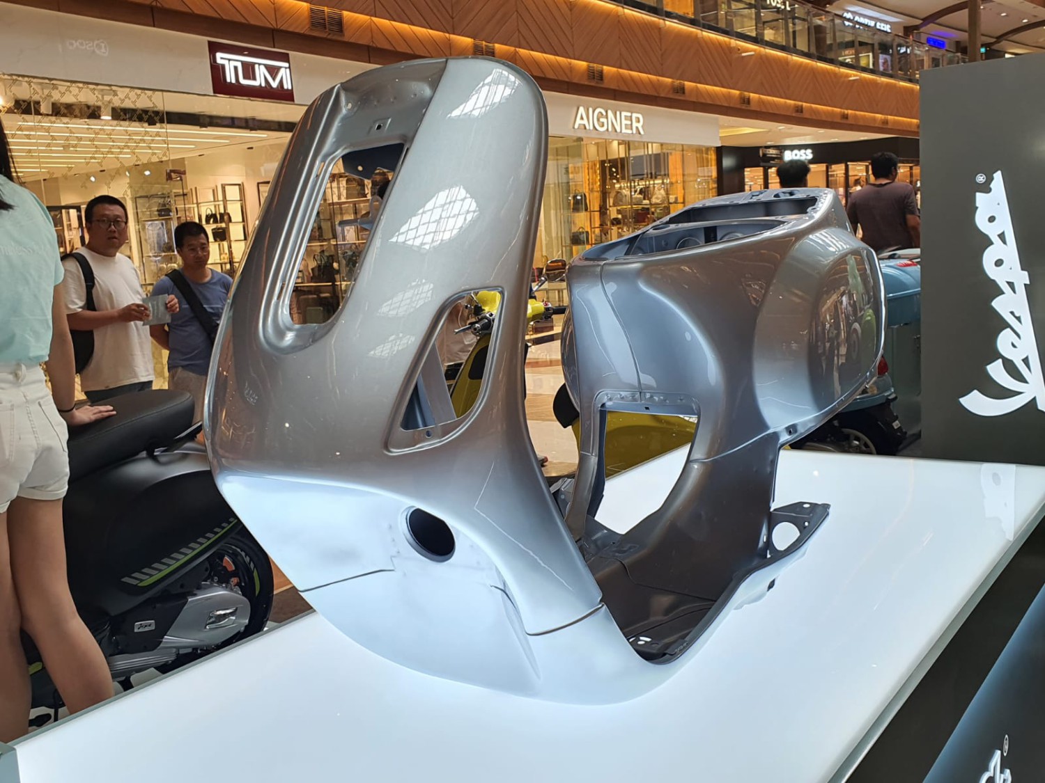 vespa, monokok, vespa matic, ganti rangka Vespa, Ternyata Begini Syaratnya Ganti Rangka Vespa Matic di Bengkel Resmi