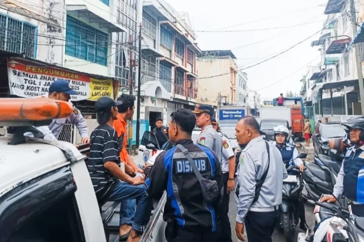 pak ogah, pungli, dishub, jukir, jukir liar, Terungkap! Ini Penyebab Jukir Liar Sulit Diberantas Meski Terancam Denda Rp 30 Juta