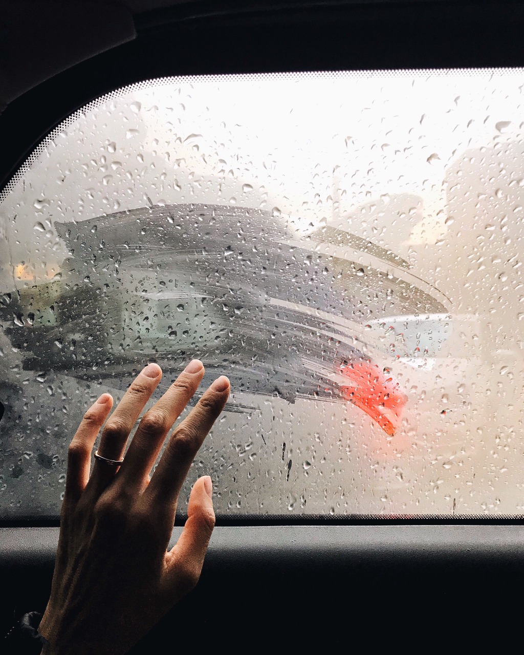 musim hujan, hujan deras, kaca mobil, Ini Beberapa Tips Bikin Kaca Mobil Tetap Bening Saat Hujan, Nomor 1 Tak Disangka
