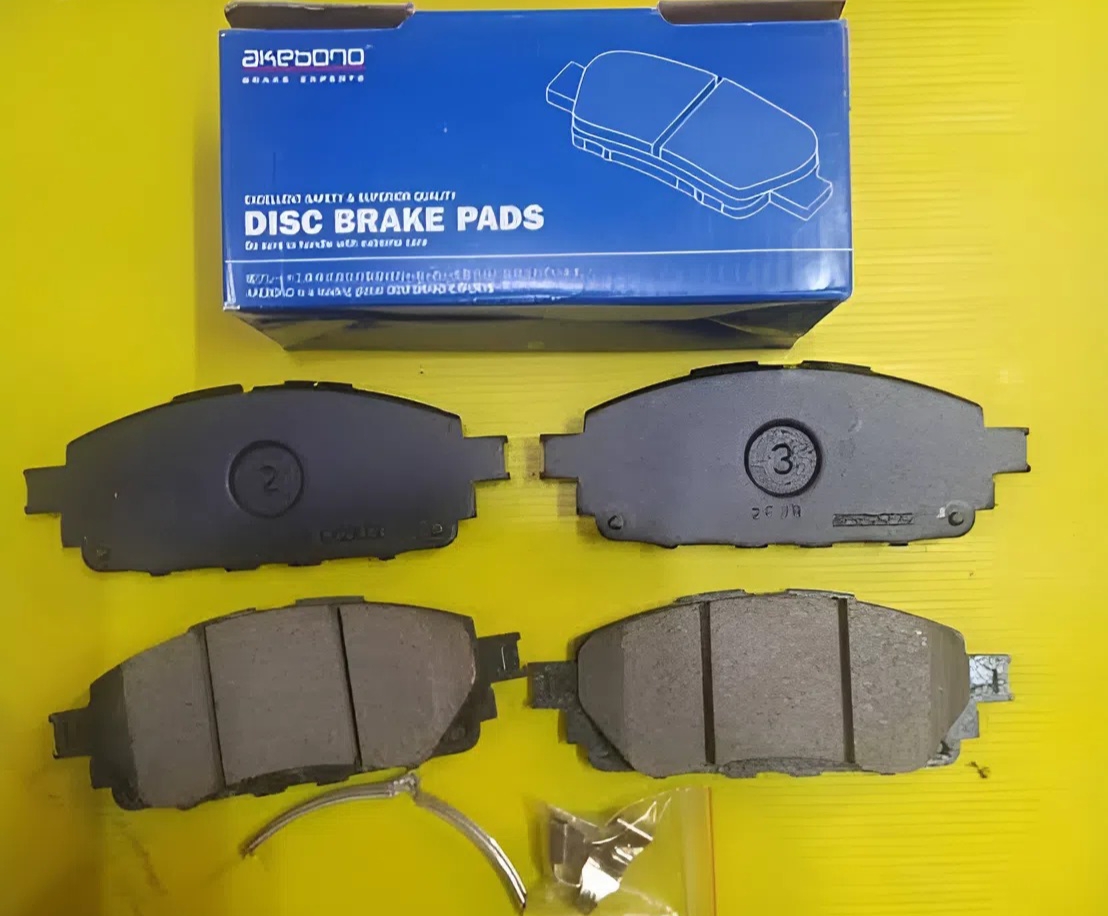 mobil, kampas rem, kampas, kampas rem mobil, Mobil Pakai Kampas Rem Aftermarket, Apakah Aman Buat Harian?