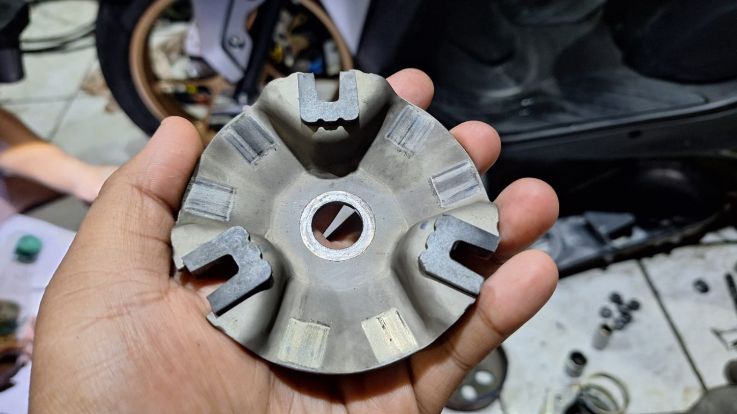 motor matic, cvt motor matic, penyebab cvt motor matic berisik, cvt motor matic berisik, kenapa cvt motor matic berisik, part penyebab cvt motor matic berisik, Ternyata Part Ini Penyebab Ada Bunyi Besi Beradu Di CVT Motor Matic