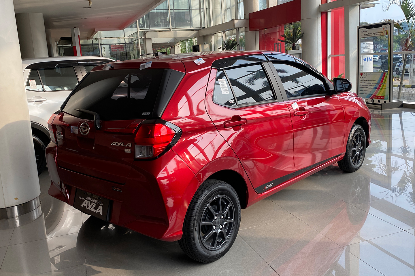 daihatsu, sri agung handayani, Bahlil Lahadalia, Bensin Etanol, Daihatsu Pastikan Seluruh Kendaraan Sesuai Dengan Bensin Etanol