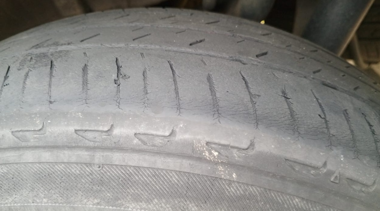 mobil, hujan, wiper, suspensi, Musim Hujan Akhir Tahun, Ini Komponen Mobil yang Paling Terpengaruh