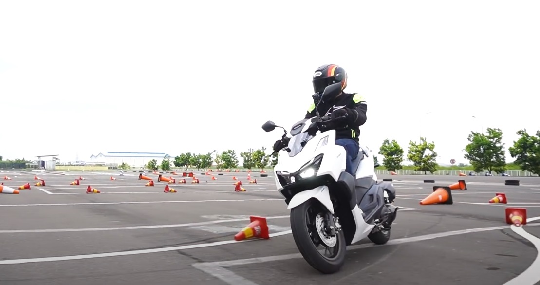 ban motor, Wahana Makmur Sejati (WMS), upgrade ukuran ban, Belum Banyak yang Tahu, Ini 6 Efek Negatif Ganti Ban Motor Terlalu Lebar