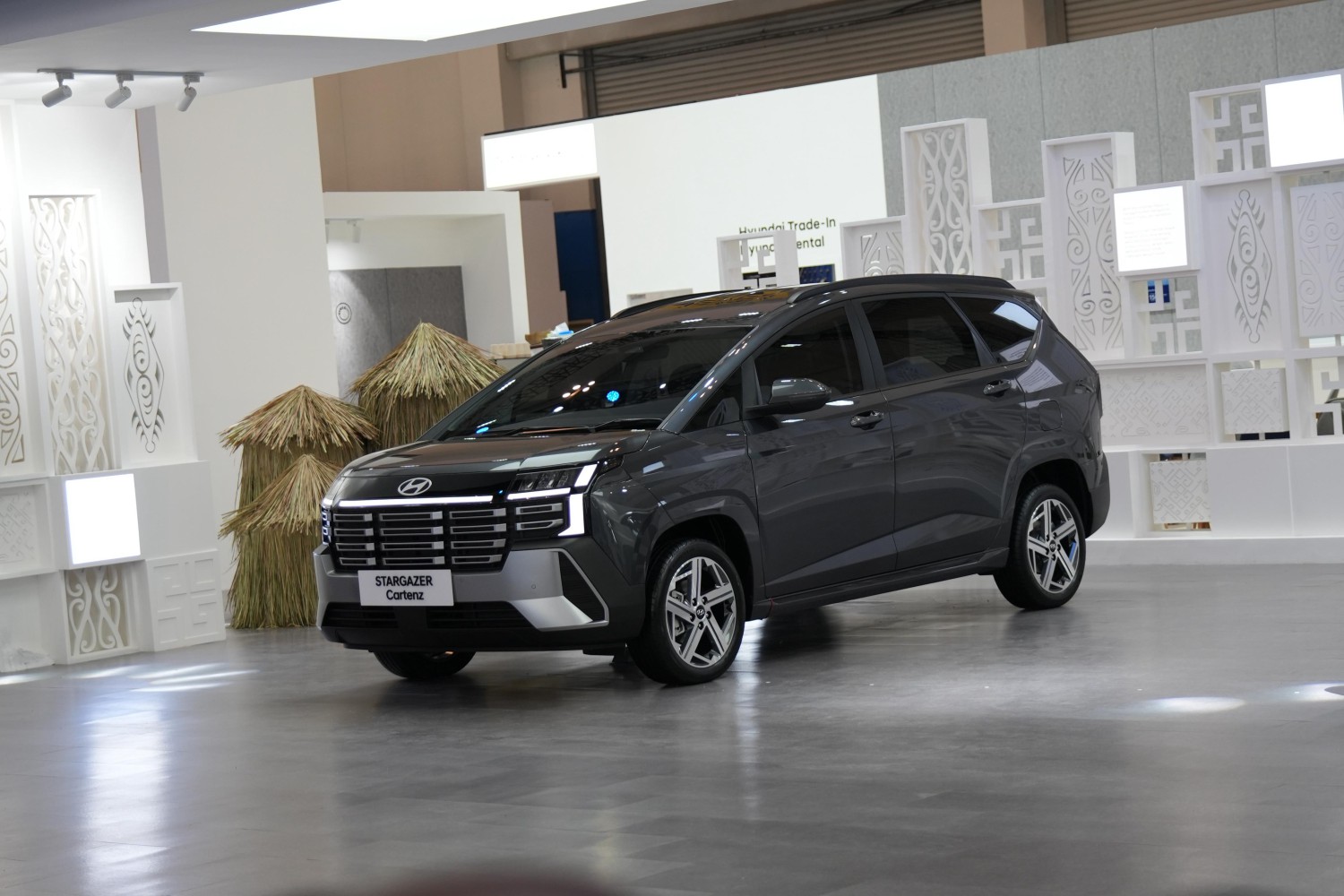 Hyundai, avanza, lmpv, Hyundai Stargazer, Stargazer Cartenz, Stargazer Gendong Penjualan Hyundai di Tengah Lesunya Pasar LMPV