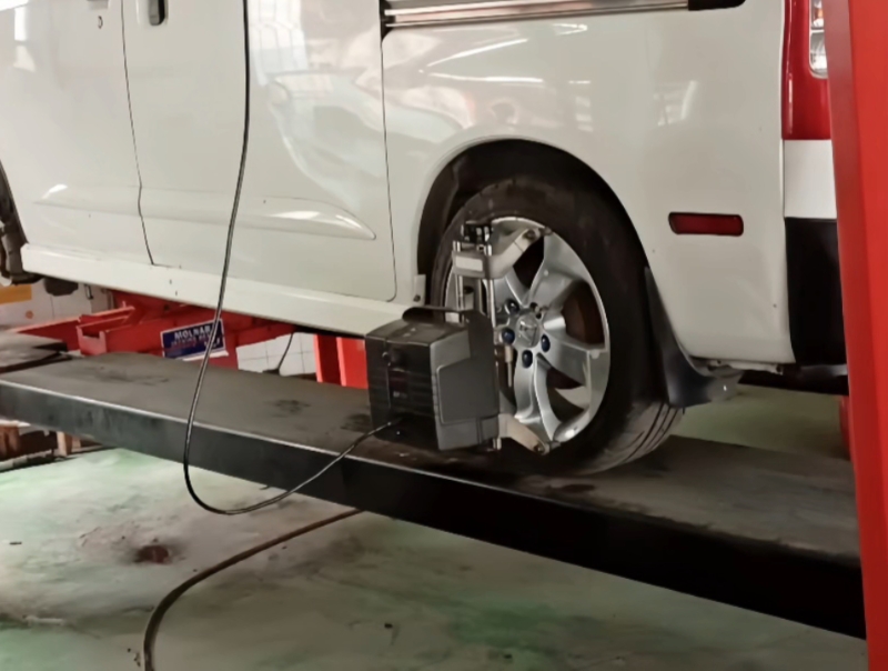 ban mobil, kaki kaki mobil, spooring, balancing ban mobil, spooring ban mobil, Aman liburan Akhir Tahun, Ini Pentingnya Spooring dan Balancing Ban Mobil