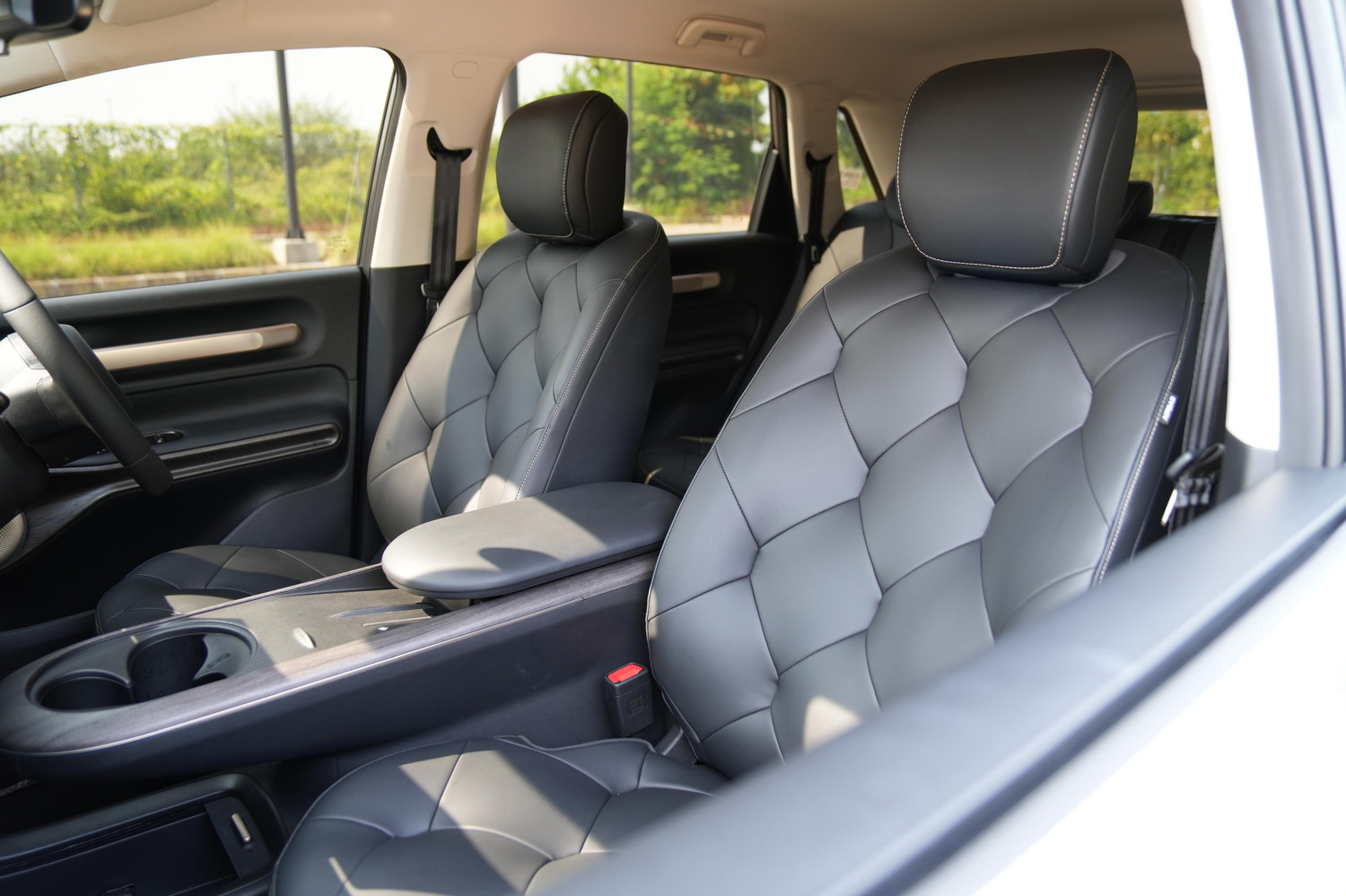 mobil listrik, wuling motors, Wuling Cloud EV, Cloud EV, IIMS 2026, New Cloud EV, Mobil Listrik Kabin Luas, Nyaman, dan Canggih untuk Mobilitas Harian