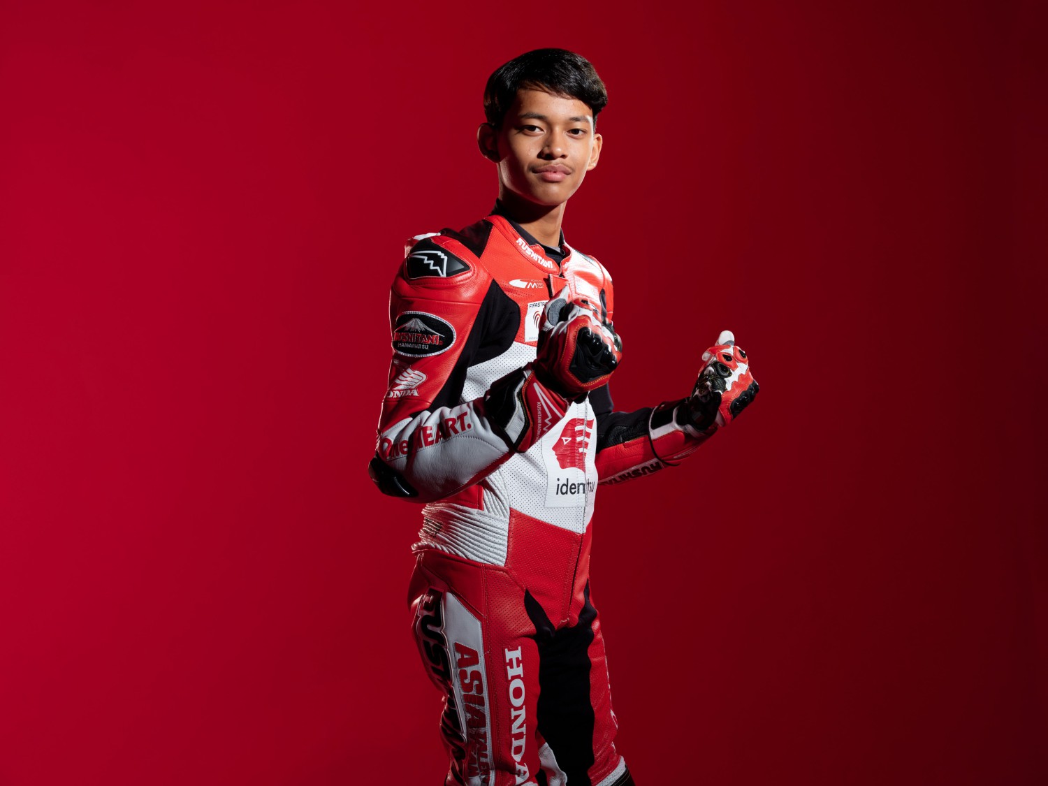 Moto3, astra honda racing school, ahrt, Veda Ega, Veda Ega Pratama, Resmi Tampil di Moto3 Tahun Depan, Begini Perjalanan Karir Balap Veda Ega Pratama