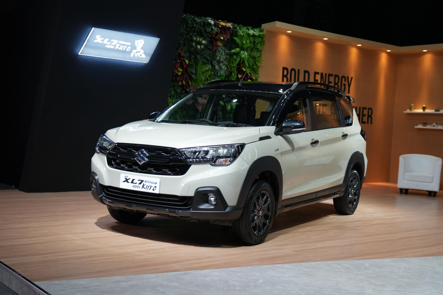 suzuki, Suzuki XL7, Suzuki XL7 Alpha Kuro, Jadi Varian Tertinggi, Ini Ubahan Yang Ada Di Suzuki XL7 Alpha Kuro