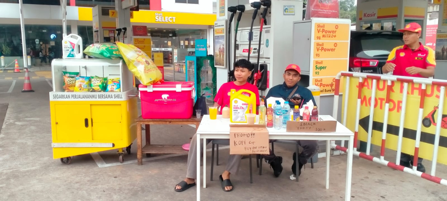 kopi, minuman, shell, jualan makanan, SPBU Shell, bensin shell, jualan kopi, bensin swasta, Bensin Kosong, Karyawan SPBU Shell Jualan Makanan dan Minuman