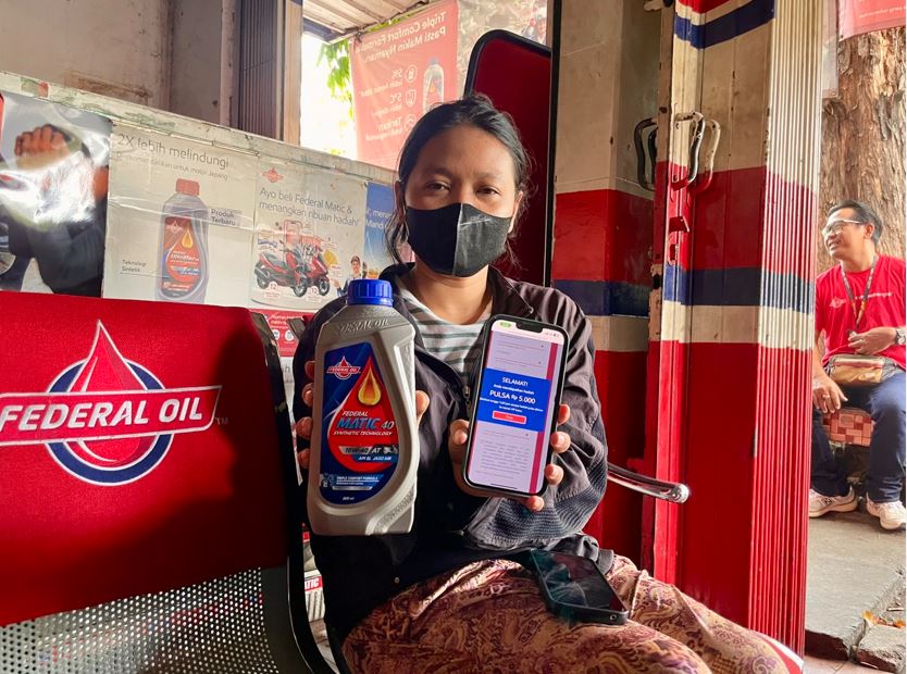 federal oil, exxonmobil, federal matic, Rommy Averdy, Federal Oil Bagi-bagi Pulsa Buat Konsumen, Sekaligus Jadi Sarana Edukasi Produk Asli