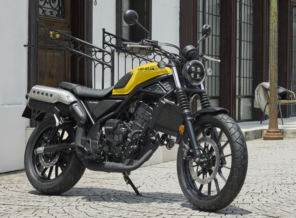 jepang, motor baru, scrambler, honda cl250, Honda E-Clutch, Oper Giginya Mirip Motor Bebek, Scramber Retro Baru Honda Ini Bisa Jalan 415 KM Sekali Full Tank