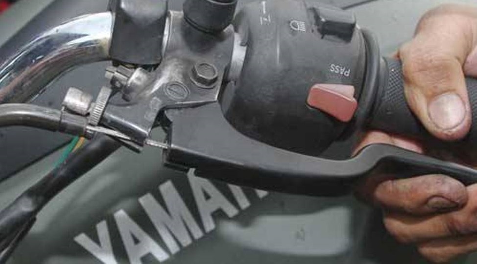 motor bekas, kabel kopling motor, kabel kopling, cara merawat kabel kopling, turing lebaran, Begini Cara Merawat Kabel Kopling Motor Bekas Agar Tidak Putus Saat Turing Lebaran