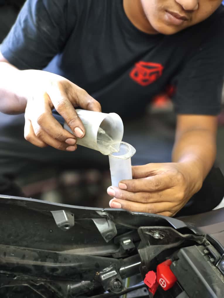 Servis, detox, servis motor, ruang bakar, Digioto, Ramai Bengkel Motor Tawarkan Servis Detox, Ini yang Dikerjakan dan Manfaatnya