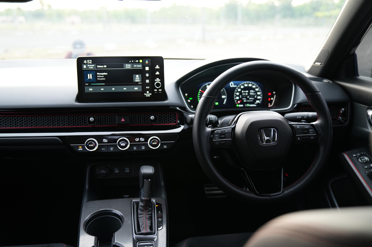 civic, honda civic, head unit, Honda Civic RS e:HEV, Tak Perlu Android Auto, Ini Kecanggihan Head Uni Honda Civic Hybrid