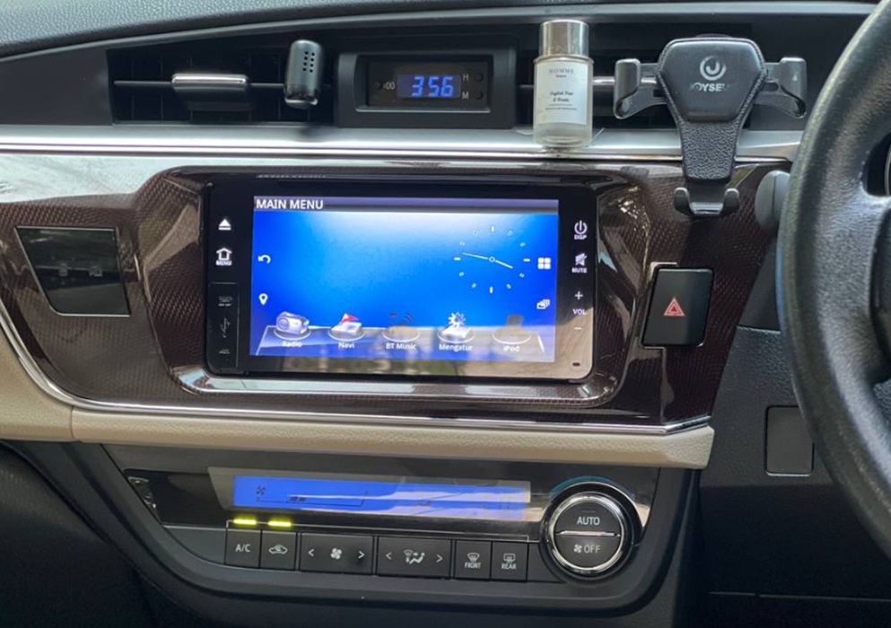 toyota altis, toyota corolla altis, altis bekas, corolla 1.8, mobil bekas corolla altis, Toyota Corolla Altis 2015, Sedan Mewah Harga Cukup Terjangkau