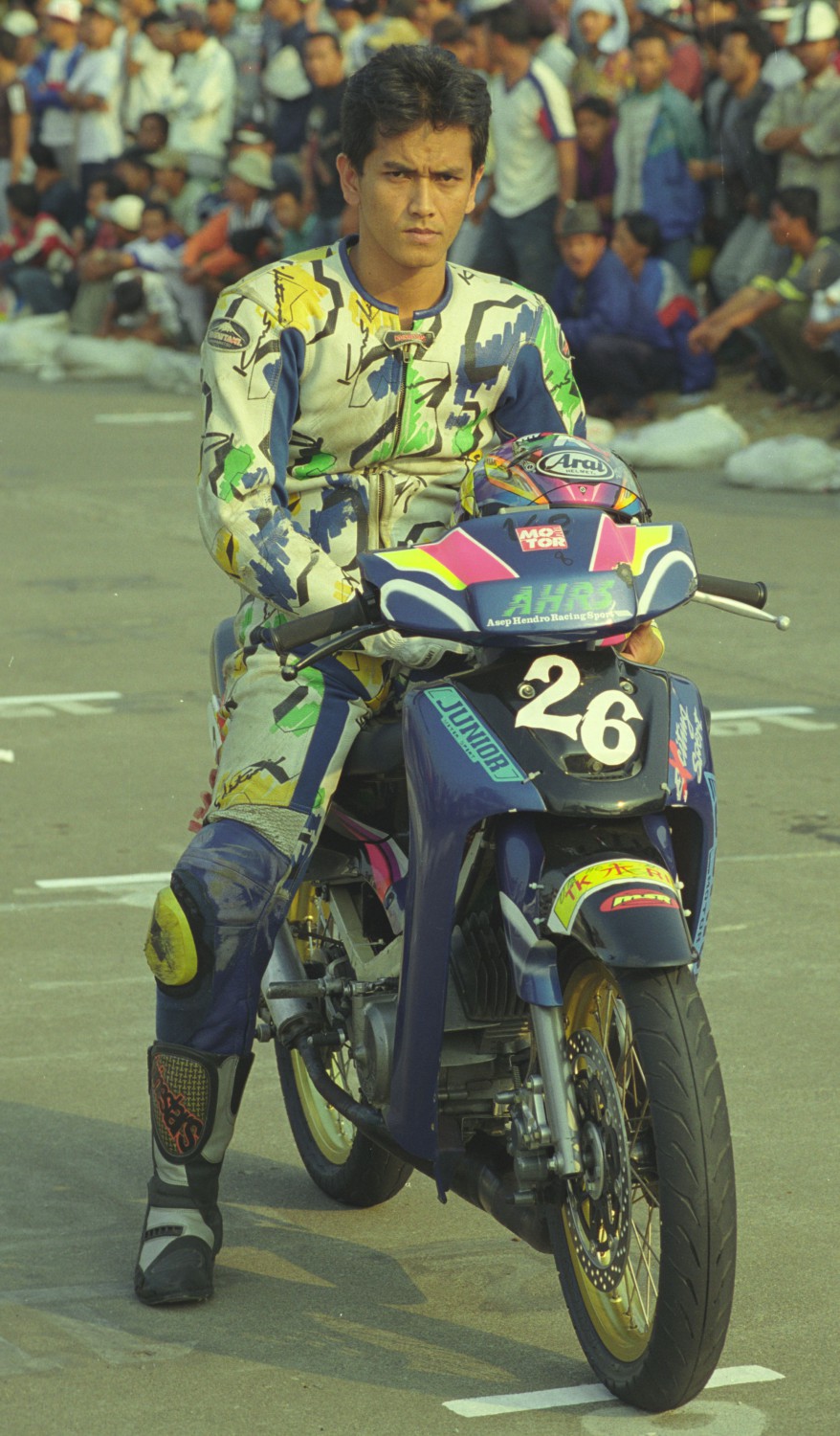 pembalap, ahrs, wearpack, asep hendro, Asep Hendro Racing Sport (AHRS), Asep Hendro Marah Besar, Brand AHRS yang Dibesarkan Diambil Pihak Lain