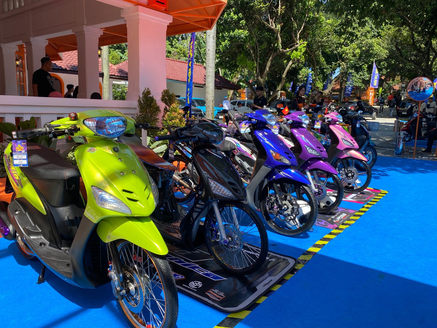 yamaha, yamaha mio, skutik yamaha, mio sporty, mio smile, Demam Mio Sporty Melanda, dari Penghobi sampai Artis Ikut Main