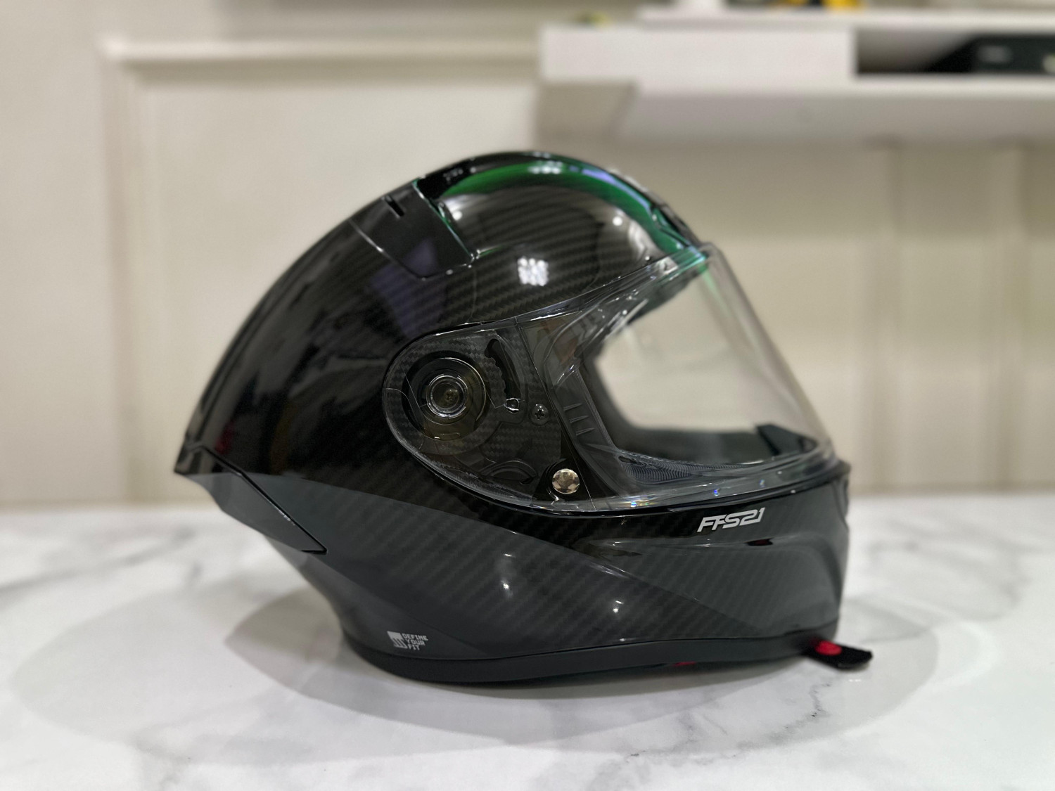 Carbon, rsv helmet, helm rsv, harga helm rsv, motif carbon fiber, RSV FFS21, RSV FFS21 Motif Carbon Graphic Glossy, Helm Di Bawah Rp 1 Jutaan, RSV Hadirkan FFS21 Motif Carbon Edisi Terbatas