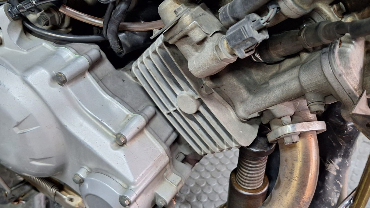 blok, blok silinder, R59 Racing, double cooler, Ramai Blok Silinder Motor Radiator Tapi Punya Sirip, Ini Kelebihannya