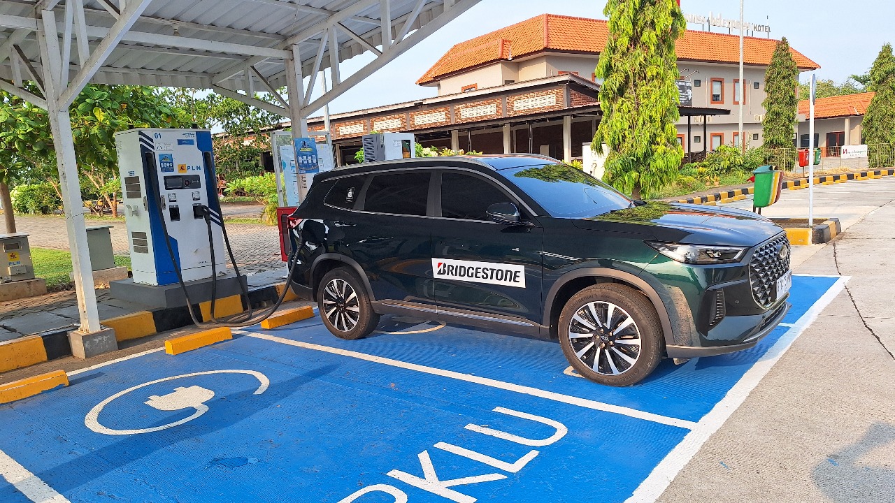 bridgestone, ban bridgestone, Turanza 6, GridOto Hybrid Challenge, Bridgestone Support Program Hybrid Challenge GridOto, Siap Dengan Ban Pendukung Efisiensi