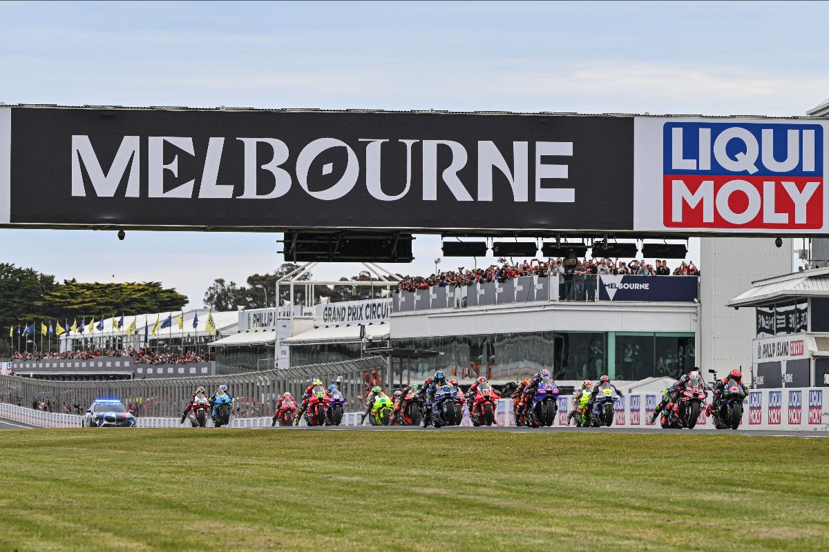 MotoGP, MotoGP Philip Island, raul fernandez, MotoGP Australia 2025, MotoGP Australia 2025 Berlangsung Ketat, Raul Fernandez Rebut Kemenangan Perdana