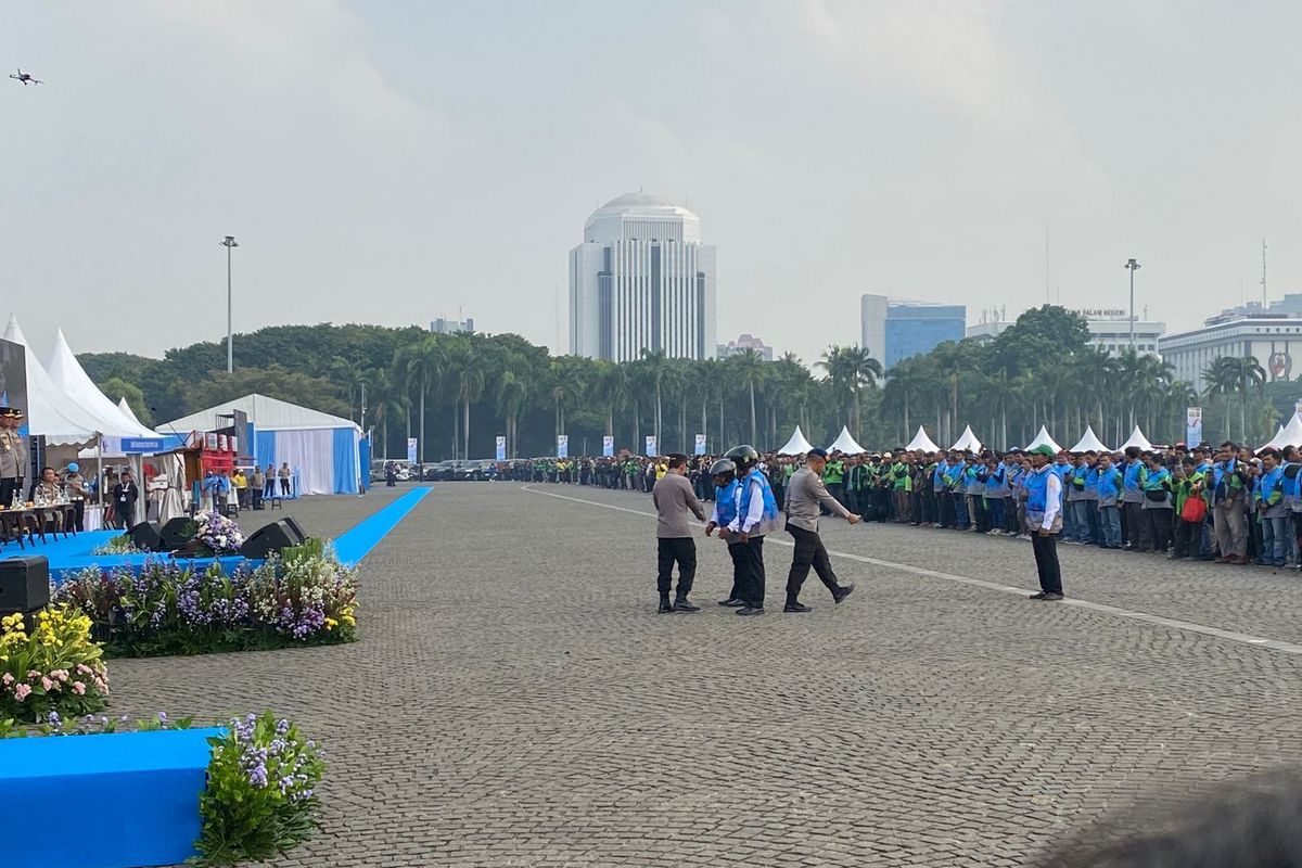 intel polisi, Ojol Kamtibmas, Ojol Informan, Mata-mata Polisi, Ojol Rompi Biru, Waspada Ada 400 Ribu Ojol Informan Polisi, Ciri-ciri Pakai Rompi Biru