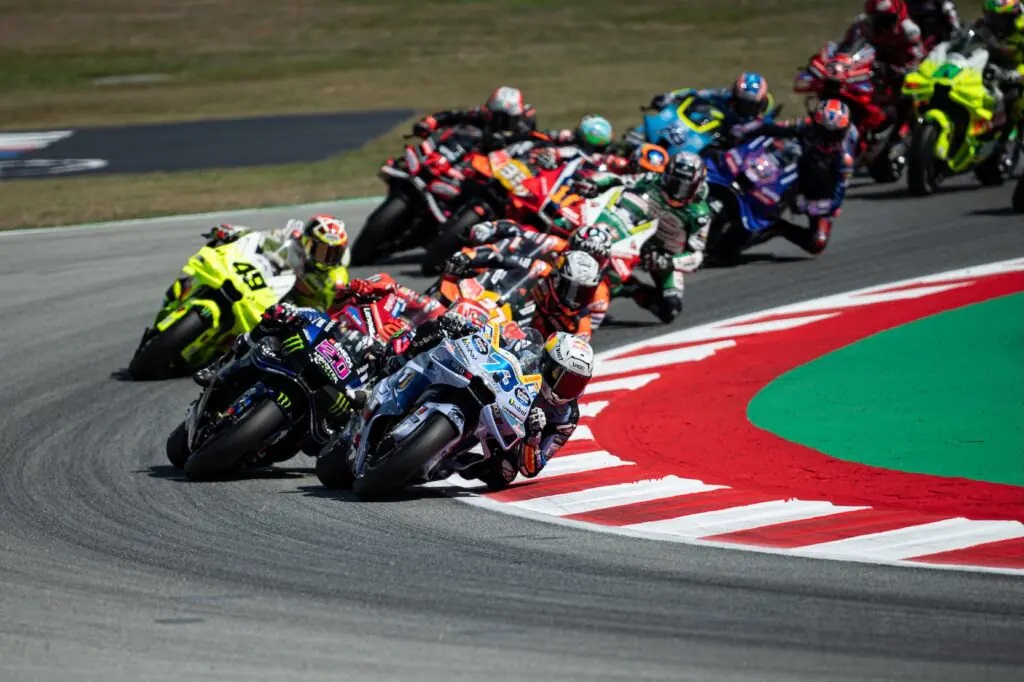MotoGP, loris capirossi, motor motogp, motogp 2027, Tak Sekencang Sekarang, Motor MotoGP 2027 Diprediksi Sedikit Lebih Lemot