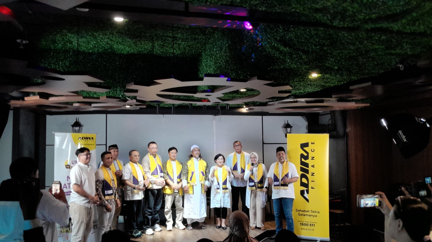 adira finance, Pembiayaan Adira Finance, Adira, Umrah Untuk Sahabat, Bukan Cuma Kredit Kendaraan, Adira Finance Antar Pelanggan Jalani Perjalanan Spiritual