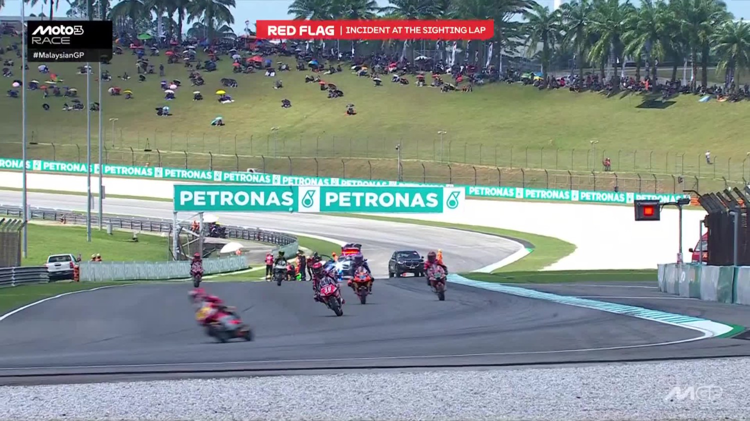 kecelakaan, pembalap, Moto3, motogp malaysia, Jose Antonio Rueda, Tabrakan Fatal di MotoGP Malaysia, Begini Kondisi Terbaru Dua Pembalap Moto3