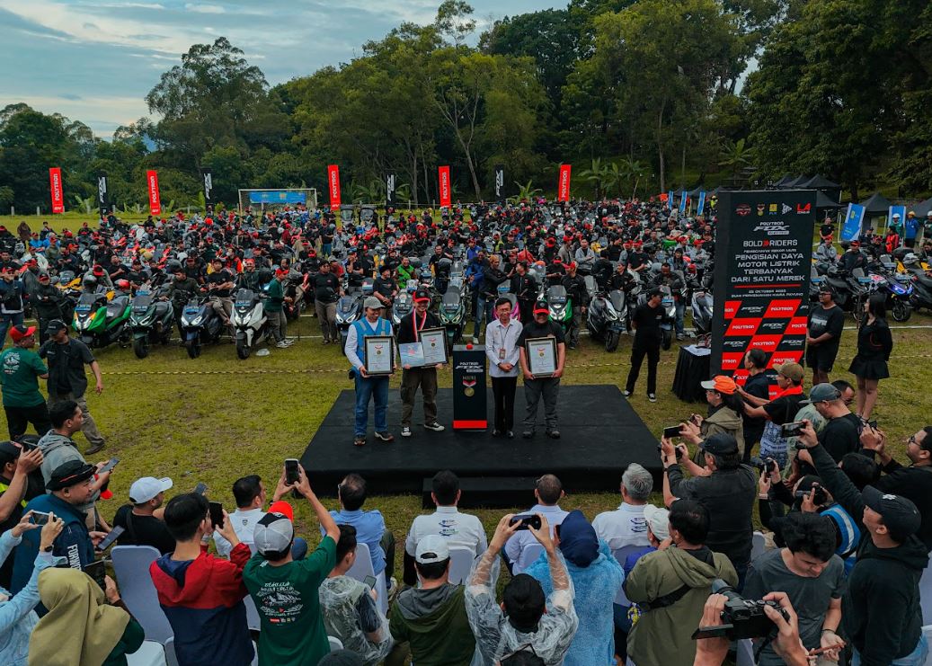 Polytron, motor listrik, rekor muri, Polytron Fox Electric, Polytron Electric Vehicle Riders, Ratusan Motor Listrik Ngecas Bareng di Kiara Payung, Polytron Electric Vehicle Riders Pecahkan Rekor MURI