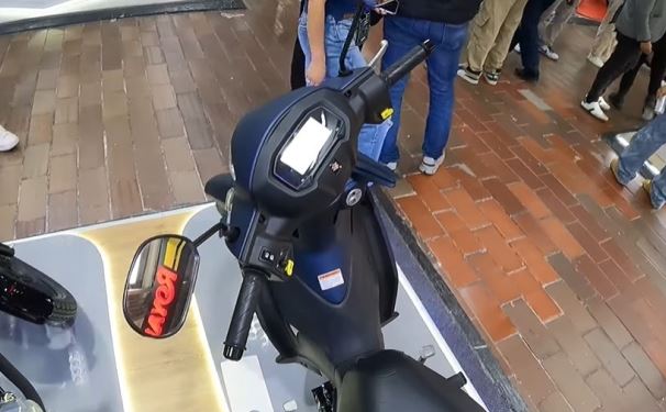 suzuki, kolombia, motor bebek, suzuki smash, Suzuki Viva FI ABS, Punya Rem ABS dan Panel Digital, Suzuki Smash Baru Tampil Sporty Plus Canggih