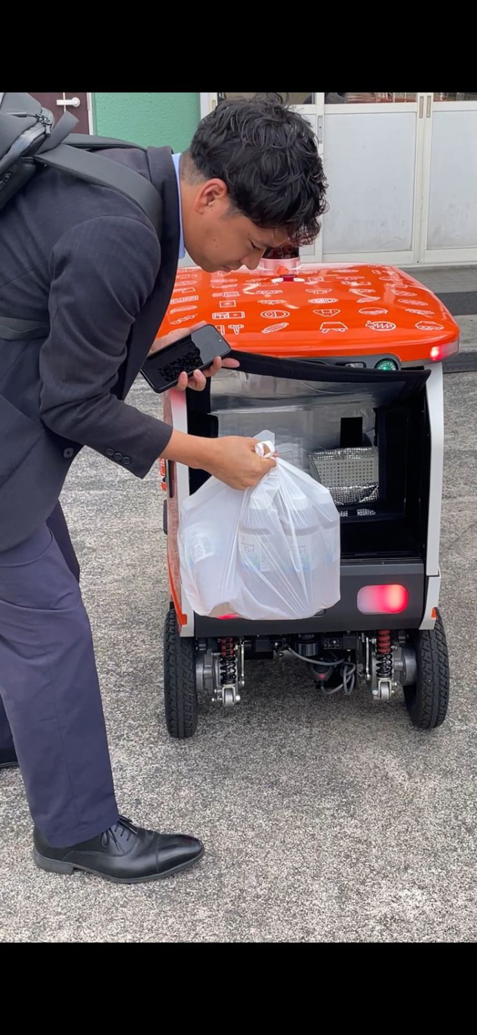 Robot, suzuki, autonomous, lomby, lomby lm-a, Canggih, Suzuki Membuat Robot Masa Depan Untuk Digunakan Sekarang